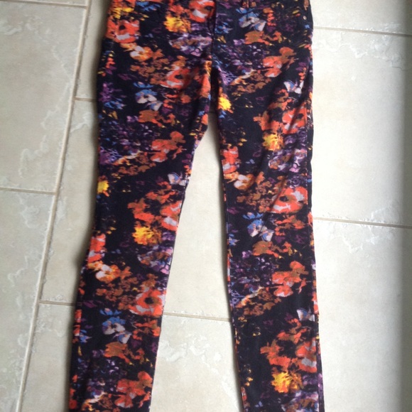 Pants - Picture 2 of 5